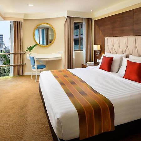 Court Wing Hotel Sukhumvit Bangkok Exterior foto